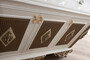 Casa Padrino Luxus Barock M�bel Set Wei� / Braun / Gold - 1 Sideboard mit 4 T�ren & 2 Spiegel - Edle Barock M�bel - Edel & Prunkvoll