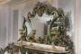 Casa Padrino Luxus Barock M�bel Set Wei� / Gr�n / Gold - 1 Barock Sideboard mit 4 T�ren & 1 Barock Wandspiegel - Barock M�bel - Edel & Prunkvoll