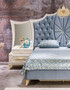 Casa Padrino Luxus Barock Schlafzimmer Set Blau / Wei� / Gold - 1 Doppelbett mit Kopfteil & 2 Nachttische mit Spiegel - Barock Schlafzimmer M�bel - Edel & Prunkvoll