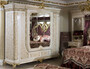 Casa Padrino Luxus Barock Schlafzimmerschrank Wei� / Beige / Gold - Prunkvoller Massivholz Kleiderschrank im Barockstil - Barock Schlafzimmer & Hotel M�bel - Edel & Prunkvoll