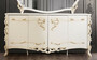 Casa Padrino Luxus Barock Sideboard Wei� / Gold - Barockstil Massivholz Schrank mit 4 T�ren - Luxus Esszimmer M�bel im Barockstil - Barock Esszimmer M�bel - Barock K�chen M�bel