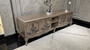 Casa Padrino Luxus Barock TV Schrank Silber - Prunkvolles Massivholz Sideboard mit 4 T�ren - Luxus Wohnzimmer M�bel im Barockstil - Barock M�bel - Edel & Prunkvoll