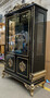 Casa Padrino Luxus Barock Vitrine Schwarz / Gold - Prunkvoller Barock Vitrinenschrank mit 2 Glast�ren - Edle Barock M�bel 