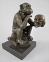 Casa Padrino Bronze Deko Figur Affe H. 14 cm - Bronze Skulptur - Deko Accessoires