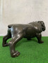 Casa Padrino Luxus Bronze Deko Skulptur Hund Bulldogge 81 x 43 x H. 38 cm - Bronze Dekofigur - Luxus Deko Accessoires
