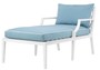 Casa Padrino Luxus Chaiselongue Wei� / Hellblau 68,5 x 157 x H. 79 cm - Liegesessel aus hochwertigen strapazierbarem Aluminium - Wohnzimmerm�bel - Gartenm�bel - Gastronomie M�bel