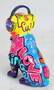 Casa Padrino Luxus Designer Deko Figur Hund Bulldogge mit Kopfh�rer Bunt H. 32 cm - Kunstharz Deko Skulptur - Wohnzimmer Deko - Schreibtisch Deko - Luxus Deko Tierfigur