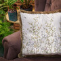 Casa Padrino Luxus Deko Kissen Str�ucher mit Blumen & V�gel Wei� / Mehrfarbig / Braun 45 x 45 cm - Bedrucktes Samt Kissen mit Fransen - Luxus Deko Accessoires