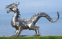 Casa Padrino Luxus Gartendeko Skulptur Drache Silber 290 x 75 x H. 177 cm - Riesige Edelstahl Deko Figur - Gartenfigur - Hotel Garten Deko