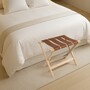 Casa Padrino Luxus Kofferst�nder Gep�ckablage aus Buchenholz und Kunstleder in Naturfarben / Braun 70 x 50 x H. 59 cm