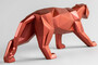 Casa Padrino Luxus Porzellan Panther Skulptur Rot Metallic 50 x 12 x H. 19 cm - Hangefertigte Deko Figur aus feinstem spanischen Porzellan - Luxus Deko Accessoires