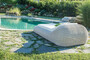 Casa Padrino Luxus Gartenliege Wei� / Wei� 238 x 100 x H. 50 cm - Handgewebte Wetterbest�ndige Liege - Moderne Poolliege - Garten M�bel - Hotel M�bel
