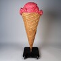Casa Padrino XXL Deko Eis im H�rnchen mit St�nder Pink / Braun / Schwarz H. 140 cm - Eisdielen Dekoration