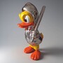 Casa Padrino XXL Deko Skulptur Ente Silber / Gelb / Orange H. 165 cm - Deko Figur