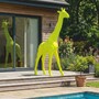 Casa Padrino XXL Deko Skulptur Giraffe Neongelb H. 230 cm - Riesige Garten Deko Figur