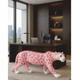 Casa Padrino Deko Skulptur Panther Wei� / Rosa 160 x H. 72 cm - Deko Figur