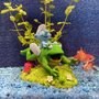 Schlumpf auf Frosch - Figur