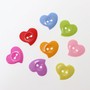 200 St�ck Streudeko Kn�pfe Herz 23mm Kunststoff bunt sortiert Tischdeko 