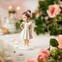 Kommunion Deko Tortenfigur f�r Kommunionskuchen M�dchen mit Kreuz 15,5 cm wei�
