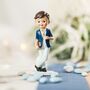 Kommunion Deko Tortenfigur f�r Kommunionskuchen Junge mit Kreuz 15 cm wei� blau