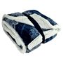 Kuscheldecke XL 150x200cm Flanell und Sherpa  mit Ornamenten in 3 Farben 