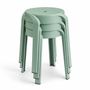 Kunststoff-Hocker Hellgr�n stapelbar leichter Sitzhocker Innen & Au�en