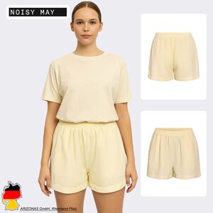 Leichte Bermuda Shorts mit elastischem Bund f�r den Sommer