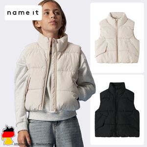 Pufferweste mit Stehkragen und Rei�verschluss