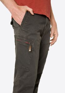 Cargo-Hose in modernem Schnitt mit Rei�verschlusstaschen