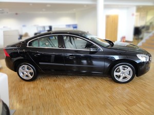 Seitenleisten-Satz f�r Volvo S60 Stufenheck 4-T�rer  2011-