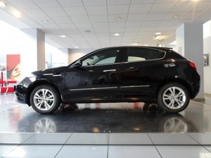 Seitenleisten-Satz f�r Alfa Romeo Giulietta Steilheck 5-T�rer  2011-