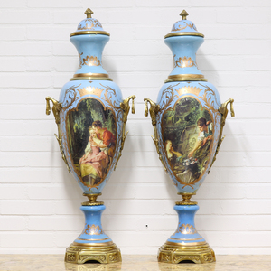 Casa Padrino Luxus Porzellan Vasen Set Hellblau / Gold 30 x H. 100 cm - Dekorationen im Barockstil