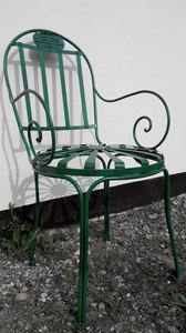 Casa Padrino Gartenstuhl mit Armlehnen 46 x 46 x H. 94 cm - verschiedene Farben - Handgefertigte Gartenm�bel im Jugendstil