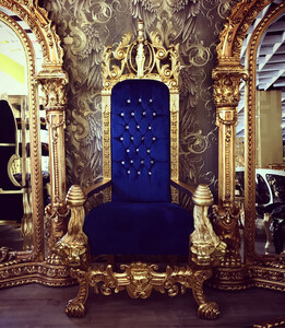 Majesttischer Harald Glckler Luxus Barock Thron Sessel Pomps by Casa Padrino Lion Royalblau / Gold