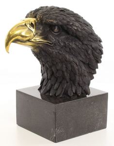 Casa Padrino Luxus Bronzefigur Adlerkopf auf Marmorsockel Schwarz / Gold  Wohnzimmer Deko Skulptur Bronze