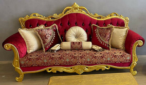 Casa Padrino Luxus Barock Sofa Bordeauxrot / Mehrfarbig / Gold - Prunkvolles Wohnzimmer Sofa mit elegantem Muster und Glitzersteinen - Wohnzimmer Mbel - Barock Mbel - Edel & Prunkvoll