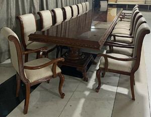 Casa Padrino Luxus Barock Esszimmer Set Grau / Braun - 1 Riesiger Barock Esstisch & 14 Barock Esszimmerst�hle - Barock Esszimmer M�bel - Luxus M�bel im Barockstil - Edel & Prunkvoll