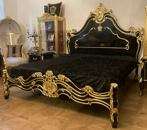 Pomp��s by Casa Padrino Luxus Barock Doppelbett mit Matratze Schwarz / Gold - Pomp��ses Barock Bett designed by Harald Gl��ckler - Schlafzimmer M�bel im Barockstil - Barock M�bel - Edel & Prunkvoll