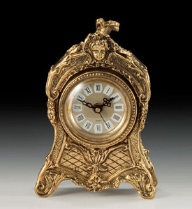 Casa Padrino Luxus Barock Tischuhr Gold 13 x H. 19 cm - Handgefertigte Bronze Uhr im Barockstil - Barock Schreibtischuhr - Barock Schreibtisch Deko - Barock Deko Accessoires - Barockstil Uhren