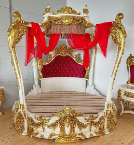 Casa Padrino Barock Doppelbett Wei / Gold / Bordeauxrot - Prunkvolles Massivholz Bett - Schlafzimmer Mbel im Barockstil - Barock Schlafzimmer Mbel - Edel & Prunkvoll