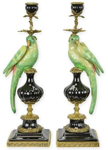 Casa Padrino Jugendstil Kerzenhalter Set Papageien Gr�n / Schwarz / Messing 16,1 x 12,8 x H. 48 cm - Porzellan Kerzenst�nder - Hotel & Restaurant Accessoires - Barock & Jugendstil Deko Accessoires