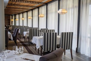 Casa Padrino Gusseisen S�ule Schwarz H. 286 cm - Prunkvoller Zierpfeiler - Garten & Terrassen Deko