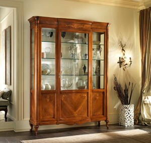 Casa Padrino Luxus Vitrinenschrank Braun 163 x 50 x H. 215 cm - Handgefertigtes Massivholz M�bel - Luxus Qualit�t