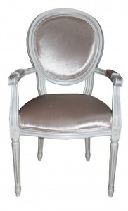 Casa Padrino Barock Esszimmer Stuhl mit Armlehne Beige / Weiß / Silber  - Designer Stuhl - Luxus Qualität GH