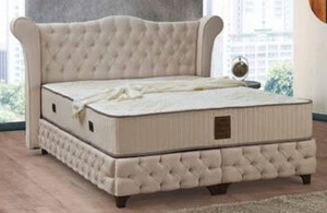 Casa Padrino Barock Doppelbett Beige / Schwarz - Edles Samt Bett mit Matratze - Schlafzimmer Möbel im Barockstil