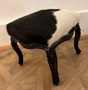 Casa Padrino Barock Fuhocker Kuhfell Schwarz / Wei - Barockstil Hocker - Barock Mbel