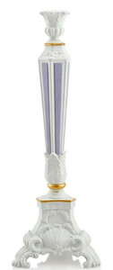 Casa Padrino Barock Kerzenst�nder Wei� / Blau / Gold 23 x 23 x H. 64 cm - Keramik Kerzenhalter im Barockstil