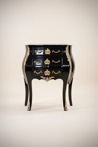 Casa Padrino Barock Kommode Pomp��s von Harald Gl��ckler mit 3 Schubladen und Marmorplatte in Schwarz / Gold / Wei�, 63 x 41 x 78 cm