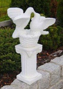 Casa Padrino Barock S�ule mit Korb und Tauben Wei� 40 x 35 x H. 104 cm - Prunkvolle Gartens�ule im Barockstil - Gartendeko Stein S�ule - Barock Garten & Terrassen Deko Accessoires