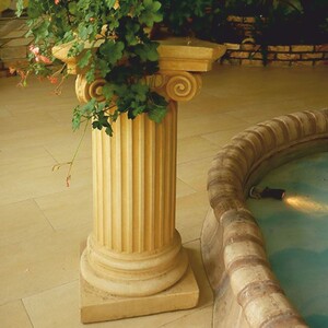 Casa Padrino Barock S�ule Gelb H. 81 cm - Prunkvolle Garten & Terrassen Deko